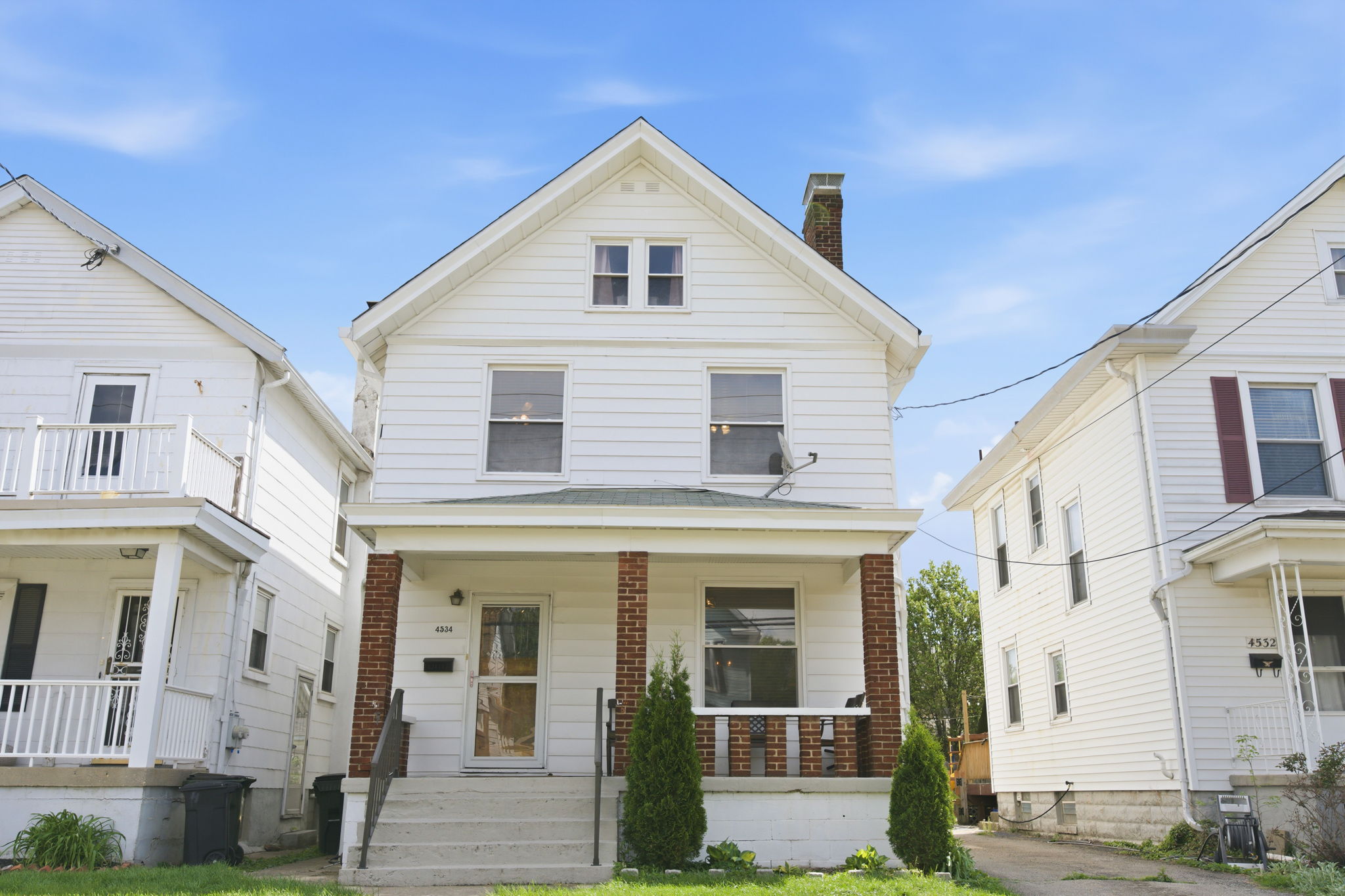 2-web-or-mls-4534 Forest Ave-2