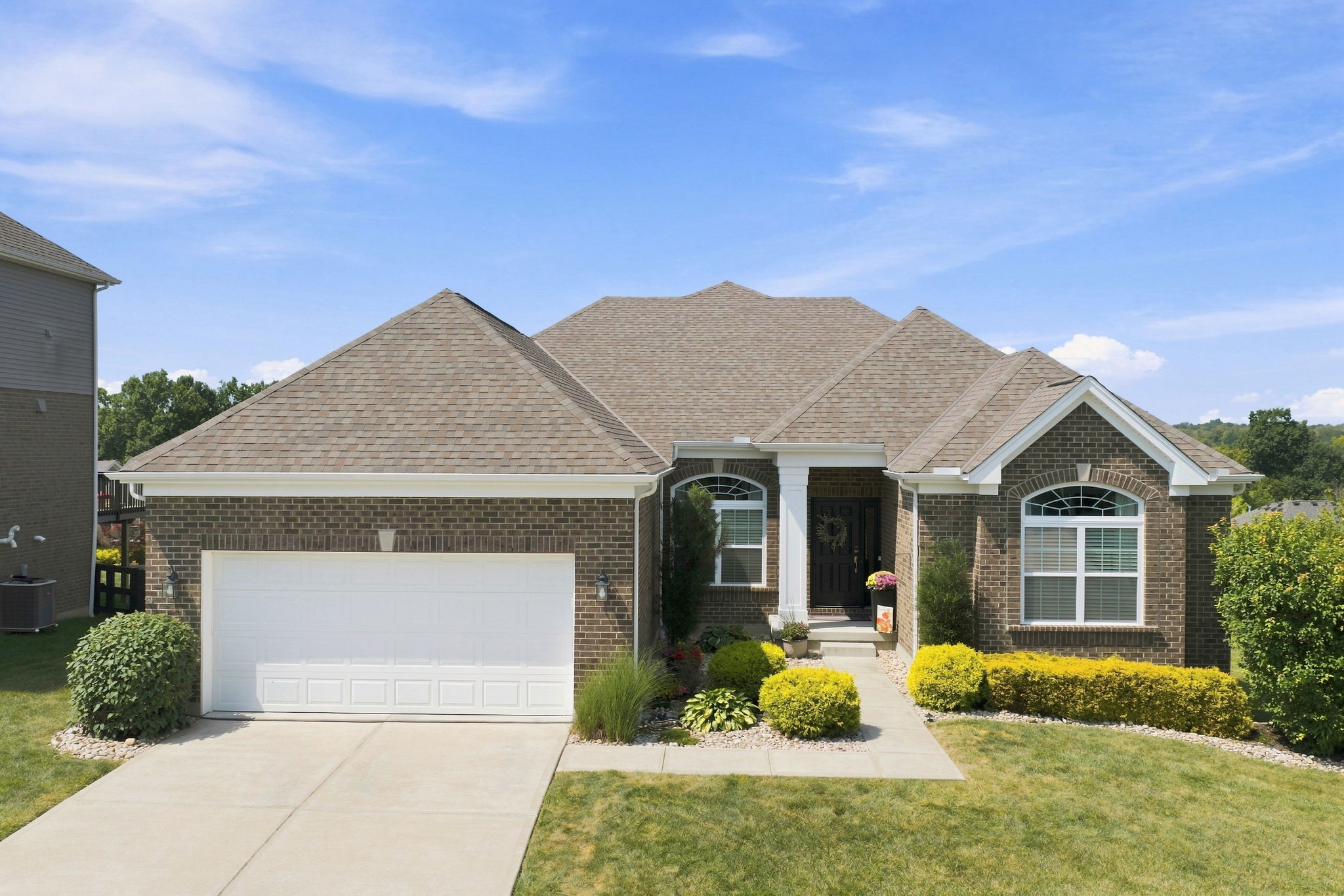 1-web-or-mls-5235 Peterborough Dr