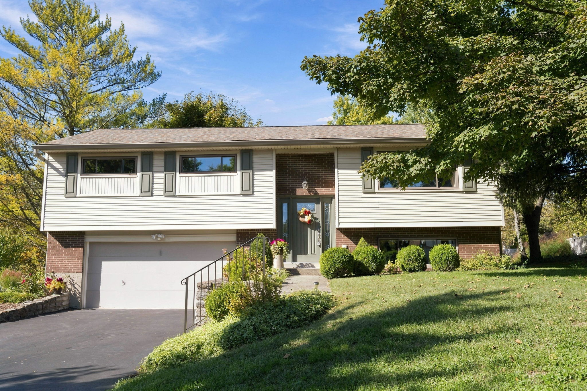 56-web-or-mls-5580 Seville Ct-56